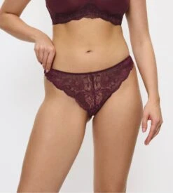 Triumph Tanga Amourette Charm Deep Burgundy