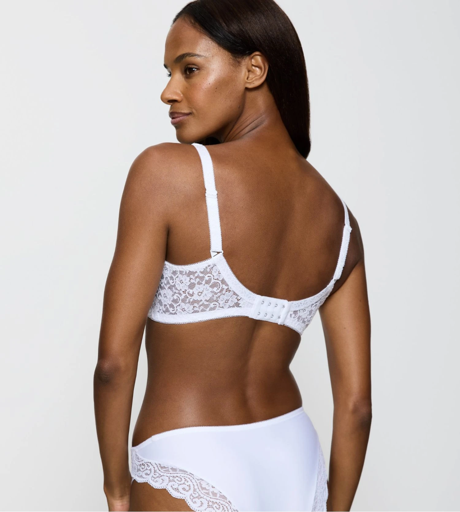 Triumph Soutien Gorge Sans Armatures Amourette Blanc 6 Triumph Soutien Gorge Sans Armatures Amourette Blanc – Image 4