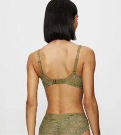 Triumph Soutien Gorge Sans Armatures Amourette Martini Olive 13 Triumph Soutien Gorge Sans Armatures Amourette Martini Olive -Lingerie Sipp amourette sg sans armature 7309 martini olive 3