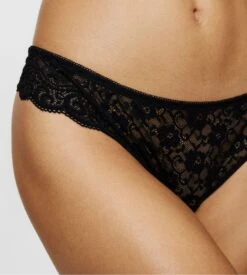 Triumph String Amourette Noir -Lingerie Sipp amourette string noir 3