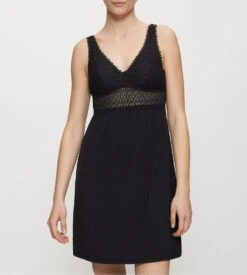 Triumph Aura Spotlight Noir – Nuisette Élégante en Dentelle et Modal Premium