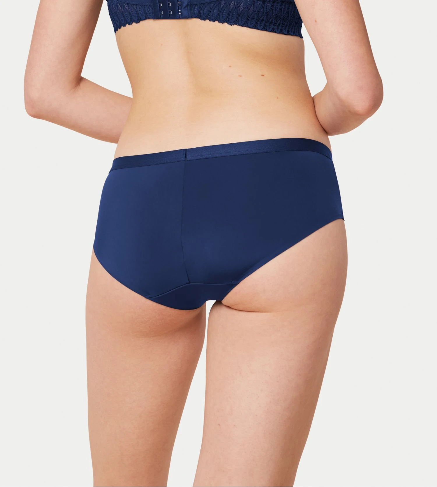 Triumph Culotte Haute Aura Spotlight Deep Water 5 Triumph Culotte Haute Aura Spotlight Deep Water – Image 3