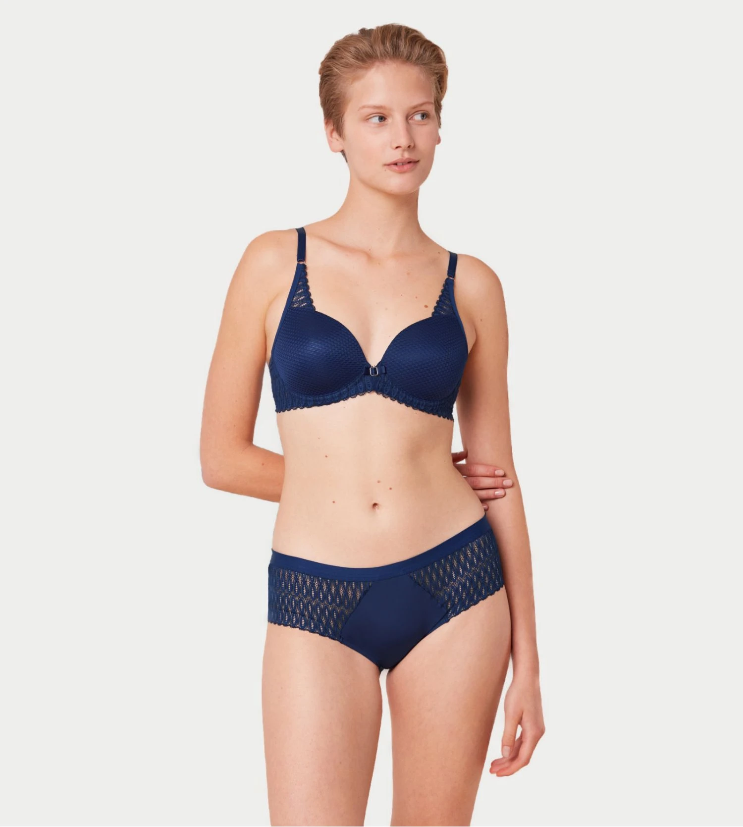 Triumph Soutien-gorge Balconnet Aura Spotlight Deep Water 8 Triumph Soutien-gorge Balconnet Aura Spotlight Deep Water – Image 6