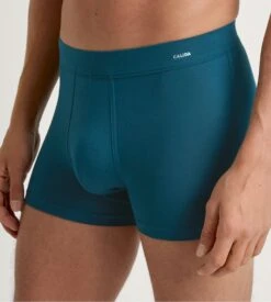 Calida Boxer Balanced Day Legion Blue – Sous-vêtement Homme Régénérant en Lyocell et SeaCell™ 10 Calida Boxer Balanced Day Legion Blue – Sous-vêtement Homme Régénérant en Lyocell et SeaCell™ -Lingerie Sipp boxer h 577 legion blue 2