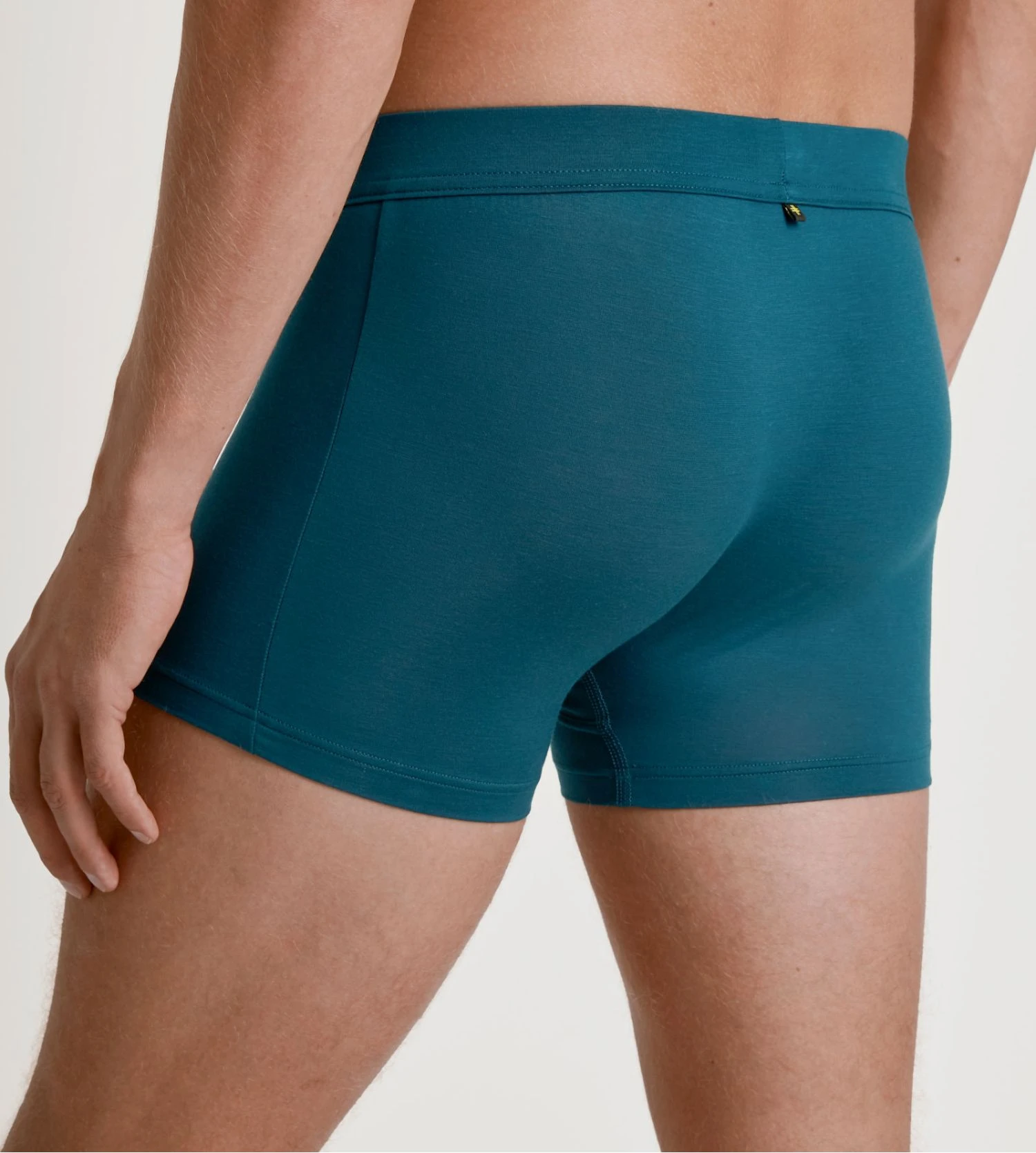 Calida Boxer Balanced Day Legion Blue – Sous-vêtement Homme Régénérant en Lyocell et SeaCell™ 8 Calida Boxer Balanced Day Legion Blue – Sous-vêtement Homme Régénérant en Lyocell et SeaCell™ – Image 6