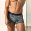 Hom Boxer Buddy - Imprimé Feuilles Multicolores sur Fond Marine - Boxer Confort en Microfibre -Lingerie Sipp buddy boxer h i023 multico print multicolore