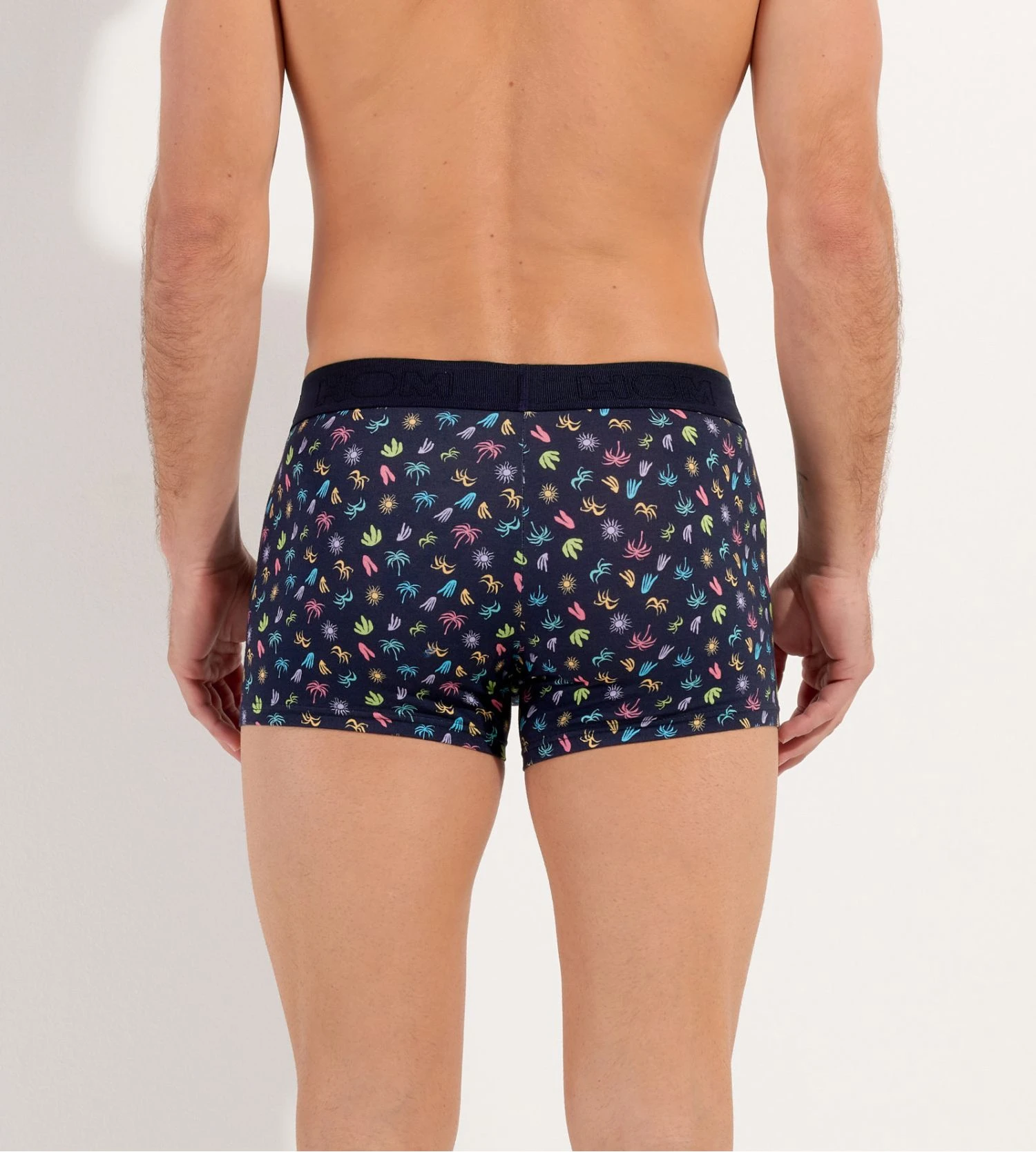 Hom Boxer Imprimé California HO1 Bleu – Sous-vêtement Tropical en Coton Modal à Ouverture Horizontale 6 Hom Boxer Imprimé California HO1 Bleu – Sous-vêtement Tropical en Coton Modal à Ouverture Horizontale – Image 4