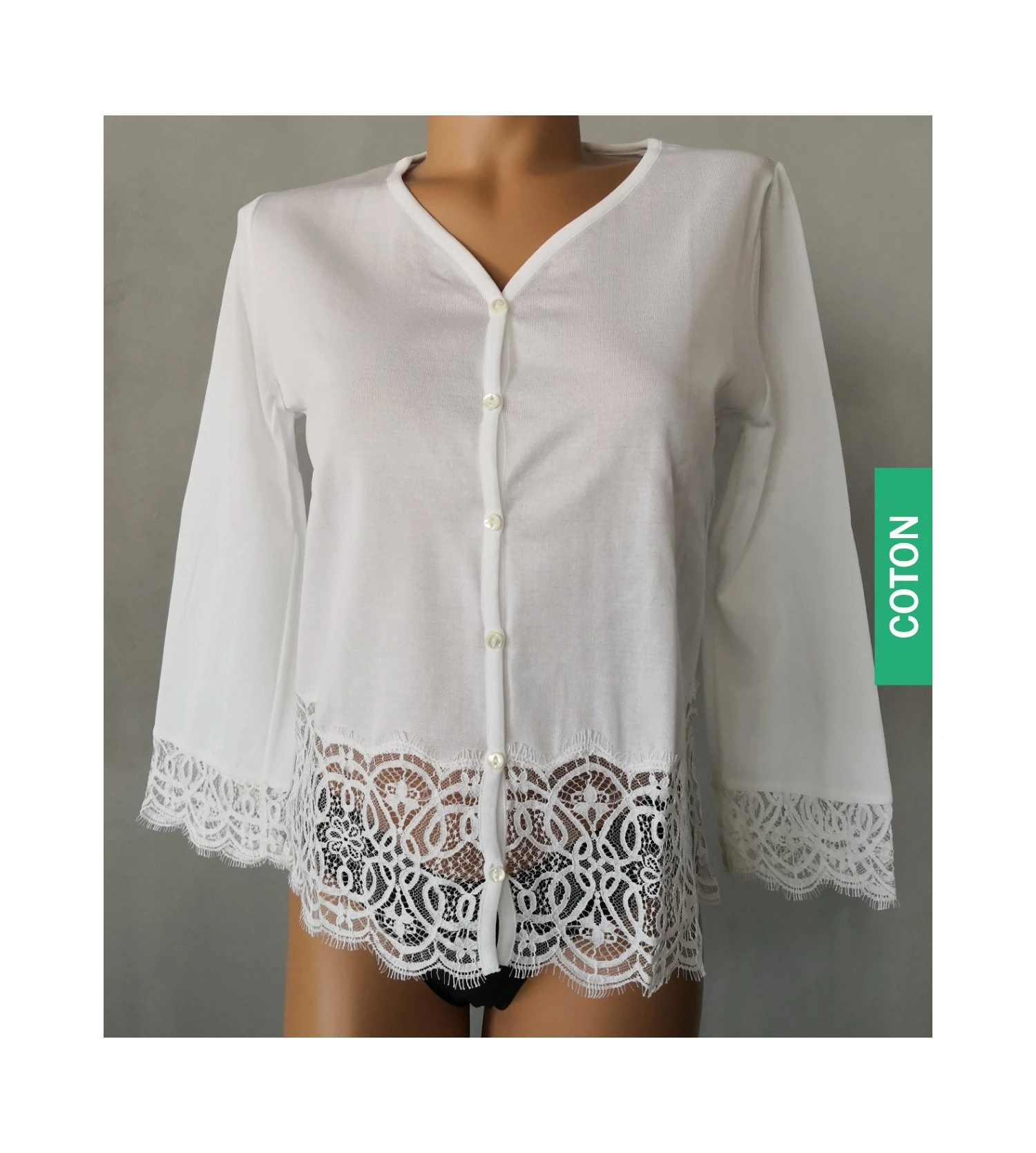 Cardigan Oscalito Blanc en Pur Coton d'Égypte et Dentelle de Calais Chantilly 3 Cardigan Oscalito Blanc en Pur Coton d'Égypte et Dentelle de Calais Chantilly
