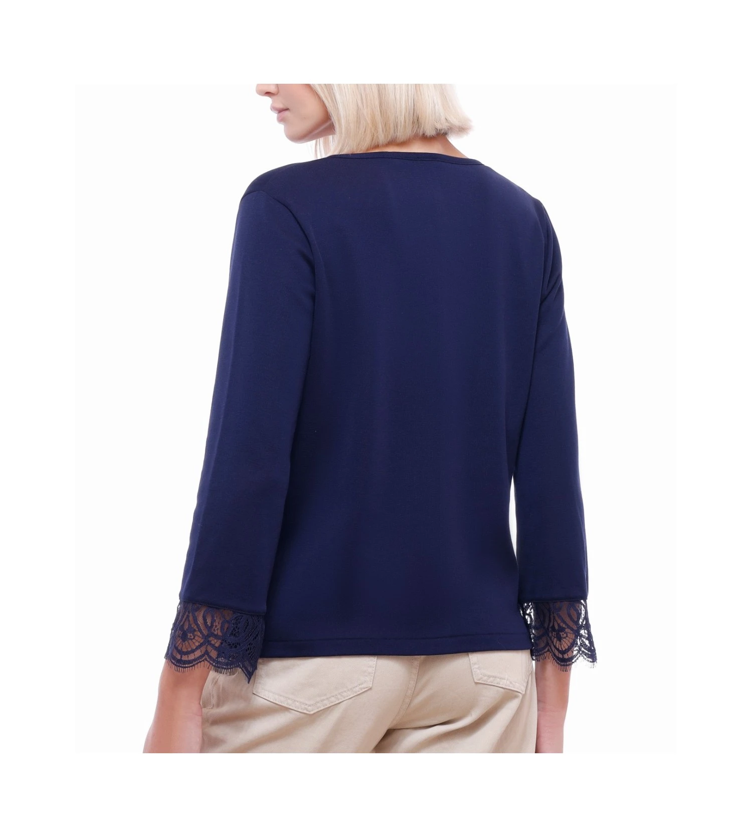 Oscalito Cardigan Bleu en Fil d'Écosse et Dentelle de Calais Chantilly - Gilet Luxe Femme 9 Oscalito Cardigan Bleu en Fil d'Écosse et Dentelle de Calais Chantilly - Gilet Luxe Femme – Image 7