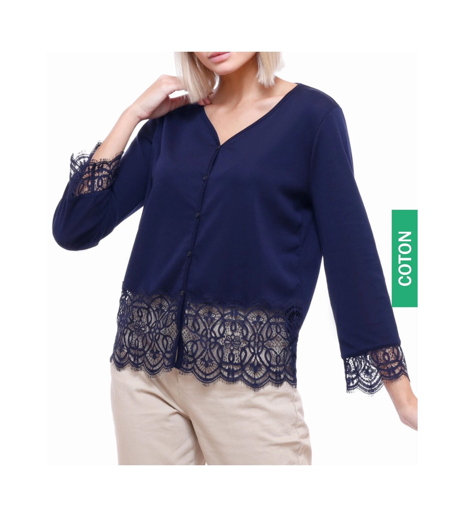 Oscalito Cardigan Bleu en Fil d'Écosse et Dentelle de Calais Chantilly - Gilet Luxe Femme 3 Oscalito Cardigan Bleu en Fil d'Écosse et Dentelle de Calais Chantilly - Gilet Luxe Femme