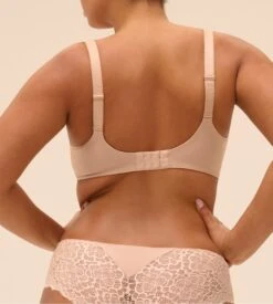 Simone Perele Soutien Gorge Beige Sans Armatures Peau Rosée Caresse 8 Simone Perele Soutien Gorge Beige Sans Armatures Peau Rosée Caresse -Lingerie Sipp caresse soutien gorge sans armatures peau rose beige 2