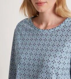 Calida Chemise de Nuit Ornament Nights Bleu en Coton - Manches Longues à Motif Ornemental -Lingerie Sipp cdn ml100cm 370 blue cotton 2