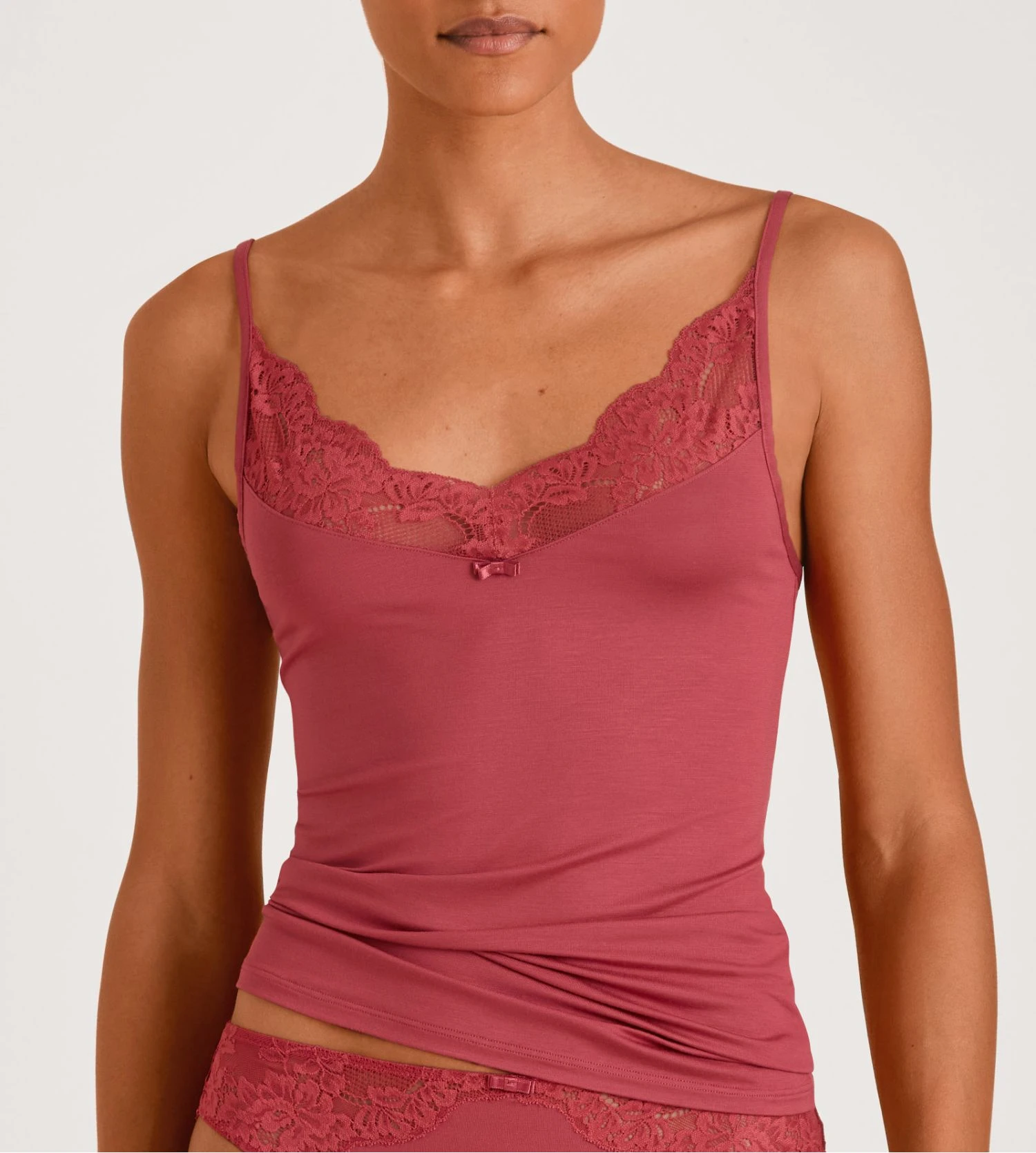 Calida Modal Sense Pomegranate Red - Débardeur en Dentelle à Fines Bretelles 3 Calida Modal Sense Pomegranate Red - Débardeur en Dentelle à Fines Bretelles