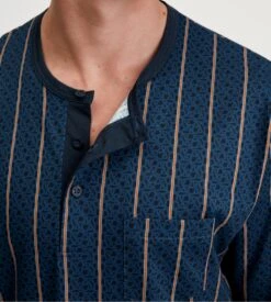 Calida Chemise De Nuit Homme à Rayures Relax Imprint Insignia Blue 8 Calida Chemise De Nuit Homme à Rayures Relax Imprint Insignia Blue -Lingerie Sipp chemise de nuit homme insignia blue 2