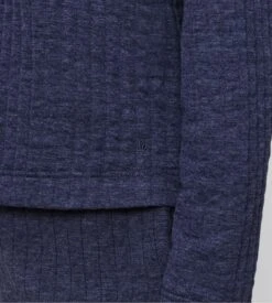 Triumph Pull Cozy Comfort Bleu Foncé - Sweat Matelassé Col Rond Femme 10 Triumph Pull Cozy Comfort Bleu Foncé - Sweat Matelassé Col Rond Femme -Lingerie Sipp cozy comfort top fonce bleu 2