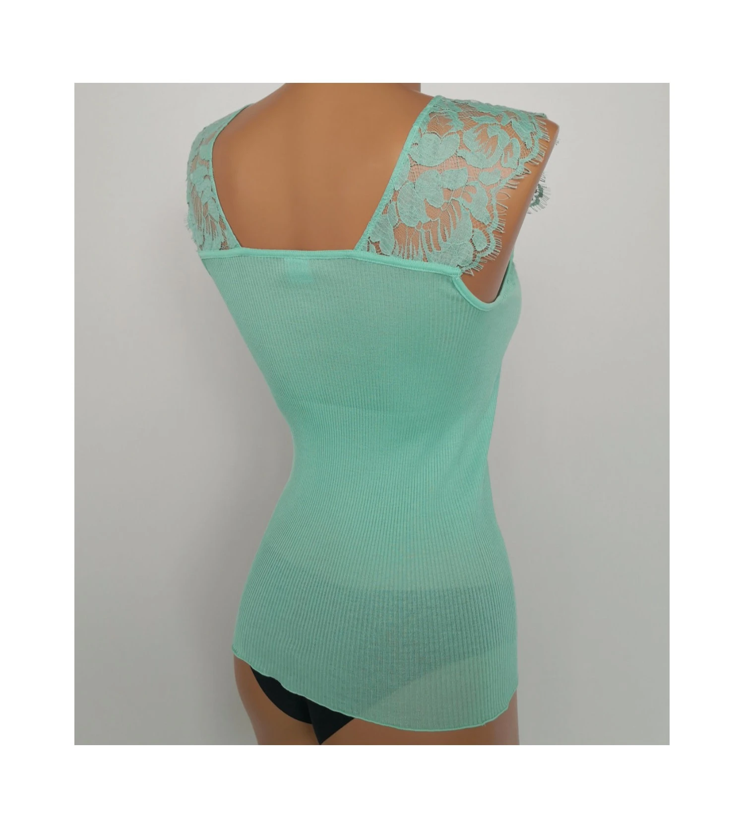 Oscalito Débardeur Menthe en Coton Fil d'Écosse – Top Dentelle Chantilly et Plumetis 6 Oscalito Débardeur Menthe en Coton Fil d'Écosse – Top Dentelle Chantilly et Plumetis – Image 4