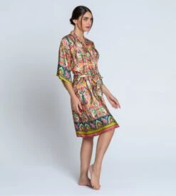 Lise Charmel Libertine en Fleurs – Déshabillé Kimono en Satin de Viscose Imprimé Floral -Lingerie Sipp deshabille libertine en fleurs libre eclosion 4