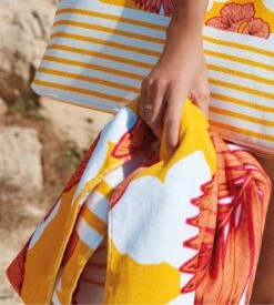Olympia Yellow Floral "Summer Vibes" Large Cotton Beach Towel – 150x77cm -Lingerie Sipp drap de plage 150cm 77cm jaune 2