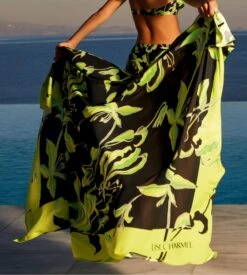 Paréo Chic En Viscose Noir Et Vert Fleurs De Nuit Nuit Luciole