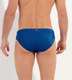 Slip De Bain Bleu Pour Homme Imprimé Motifs Géométrique Hendaye 14 Slip De Bain Bleu Pour Homme Imprimé Motifs Géométrique Hendaye -Lingerie Sipp hendaye mini bain i0bi blue print bleu 3