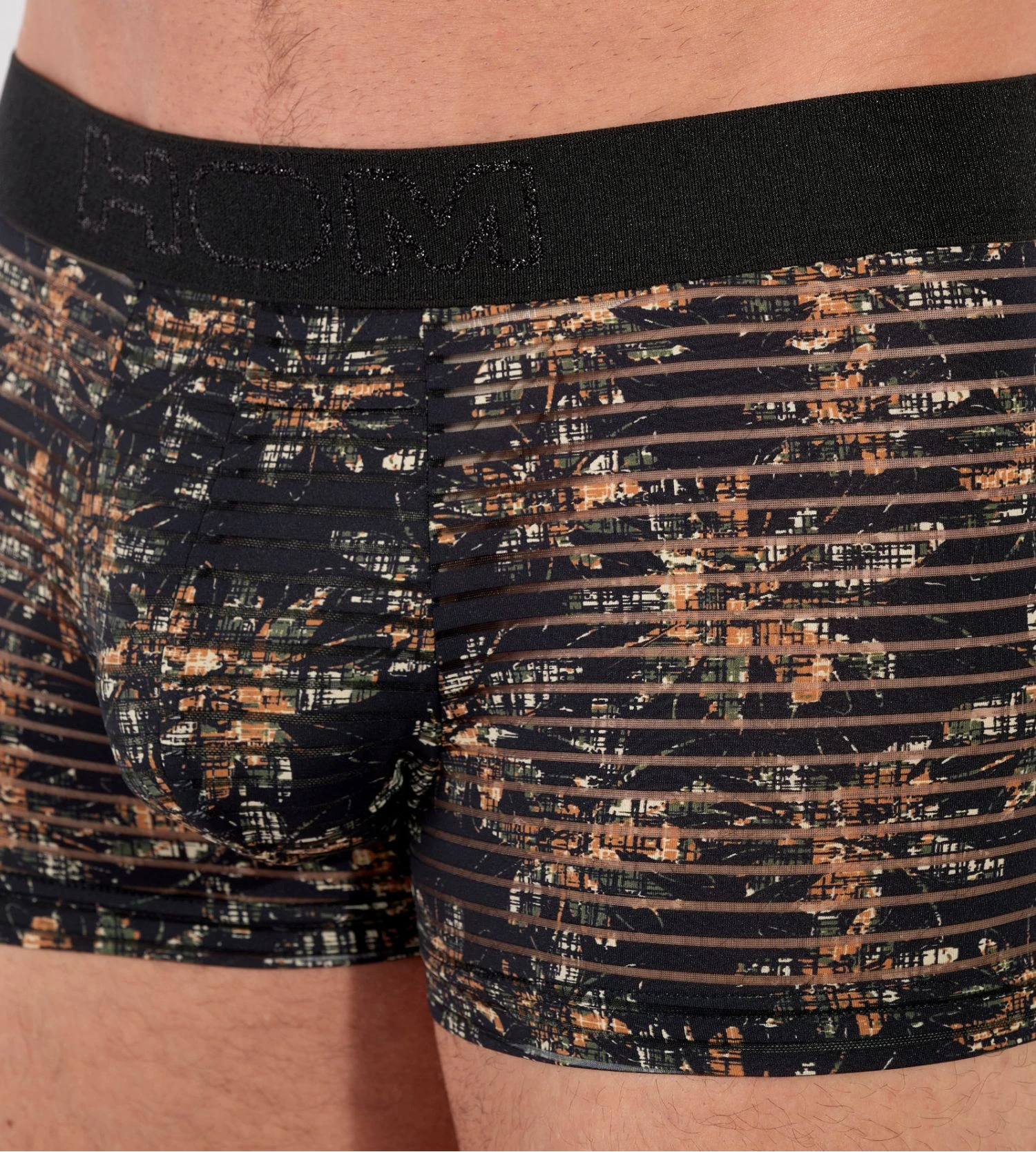 HOM Boxer Iraty Imprimé Kaki – Sous-vêtement Homme Semi-Transparent et Rayé 5 HOM Boxer Iraty Imprimé Kaki – Sous-vêtement Homme Semi-Transparent et Rayé – Image 3