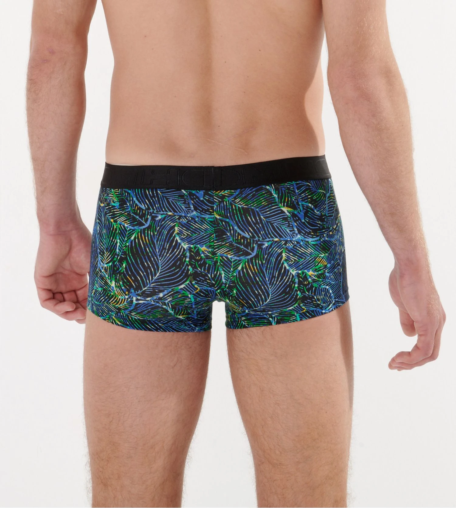 Shorty Homme Hom JARROD Blue Print – Boxer Court en Coton & Modal Imprimé Feuillage Lumineux 8 Shorty Homme Hom JARROD Blue Print – Boxer Court en Coton & Modal Imprimé Feuillage Lumineux – Image 6