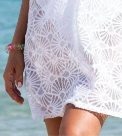 Antigel La Muse Dentelle Blanc – Tunique de Plage en Dentelle Coquillage avec Pompons 10 Antigel La Muse Dentelle Blanc – Tunique de Plage en Dentelle Coquillage avec Pompons -Lingerie Sipp la muse dentelle tunique 0001 blanc blanc 2
