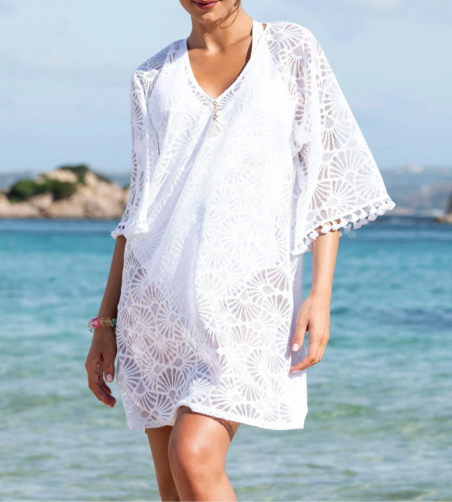 Antigel La Muse Dentelle Blanc – Tunique de Plage en Dentelle Coquillage avec Pompons 3 Antigel La Muse Dentelle Blanc – Tunique de Plage en Dentelle Coquillage avec Pompons