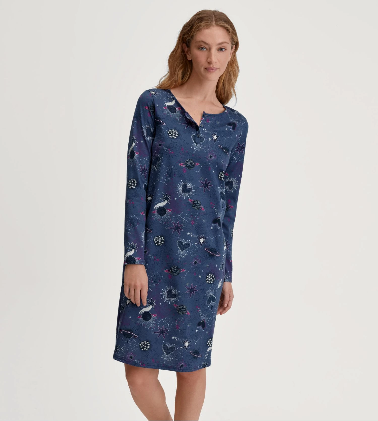 Calida Liquette Manches Longues Imprimée En Coton Bio Mystic Nights Cobalt Blue 3 Calida Liquette Manches Longues Imprimée En Coton Bio Mystic Nights Cobalt Blue