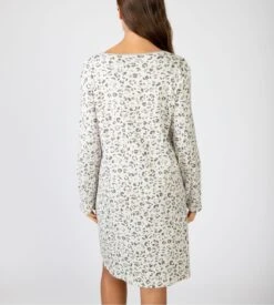 Liquette Massana Grise à Imprimé Léopard – Chemise de Nuit Longue à Col Boutonné -Lingerie Sipp liquette femme boutonnee leopard 3