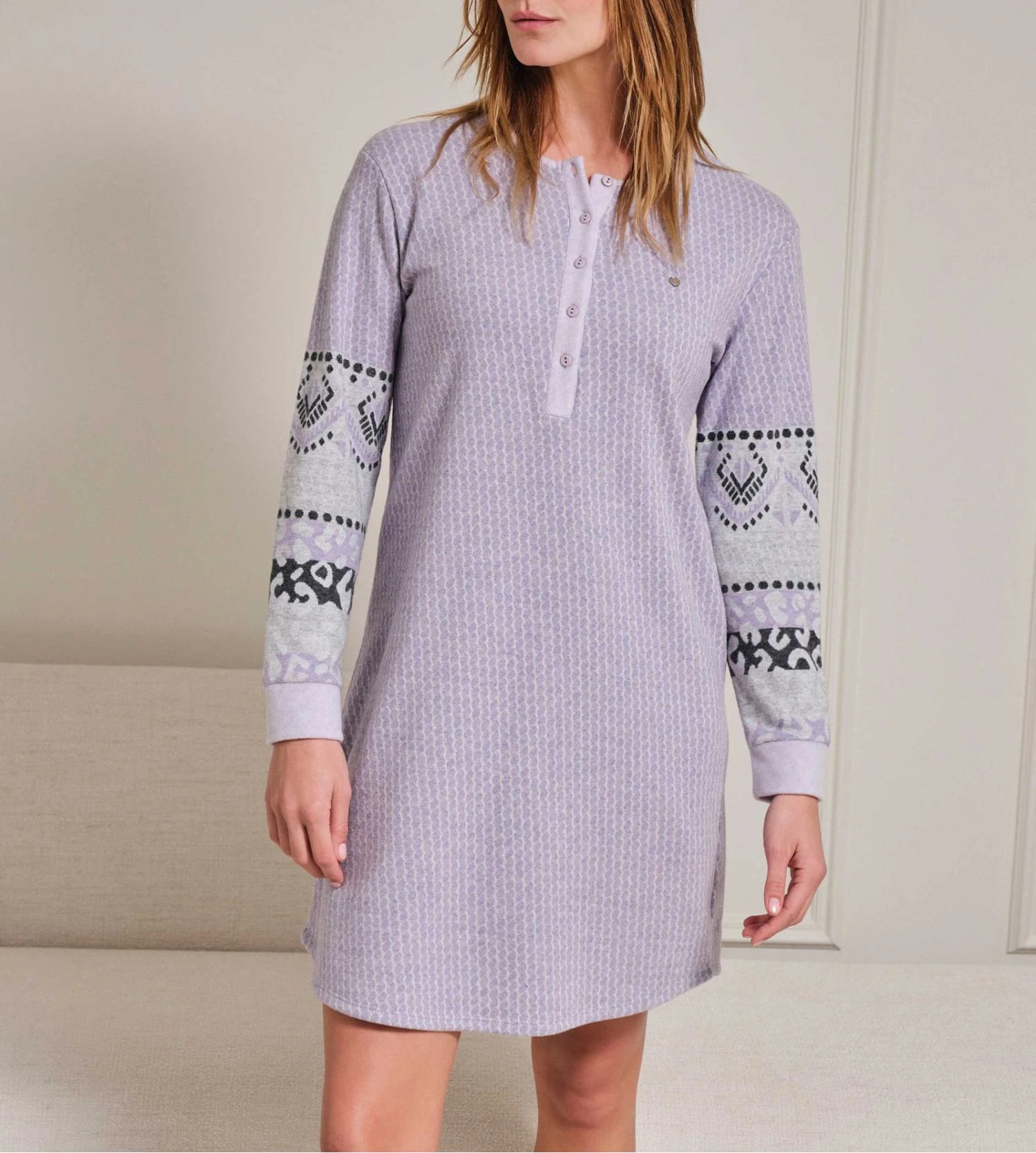 Massana Liquette Polaire Lilas à Motif Jacquard – Chemise de Nuit Chaude à Manches Longues 3 Massana Liquette Polaire Lilas à Motif Jacquard – Chemise de Nuit Chaude à Manches Longues