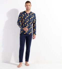Hom Pyjama Long LUCKY Navy Print – Ensemble de Nuit en Coton Jersey à Imprimé Floral 17 Hom Pyjama Long LUCKY Navy Print – Ensemble de Nuit en Coton Jersey à Imprimé Floral -Lingerie Sipp lucky pyj long v p0ra navy print bleu 7