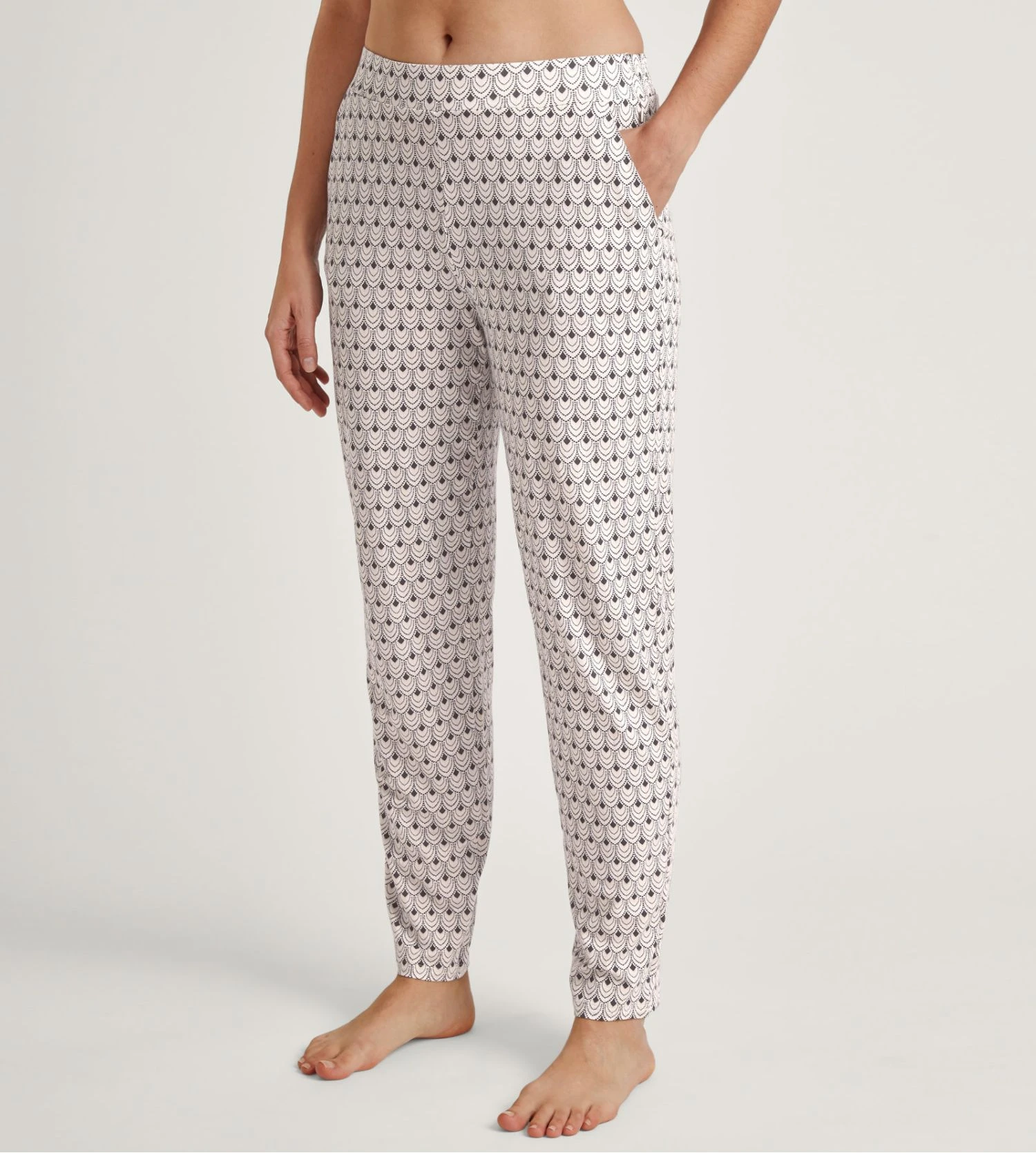 Calida Favourites Seduction - Pantalon Femme Carotte Cream à Imprimé Géométrique 3 Calida Favourites Seduction - Pantalon Femme Carotte Cream à Imprimé Géométrique