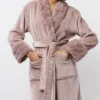 Peignoir Pilou Long Rose Avec Ceinture Pour Femme -Lingerie Sipp peignoir long col chale pilou uni rose