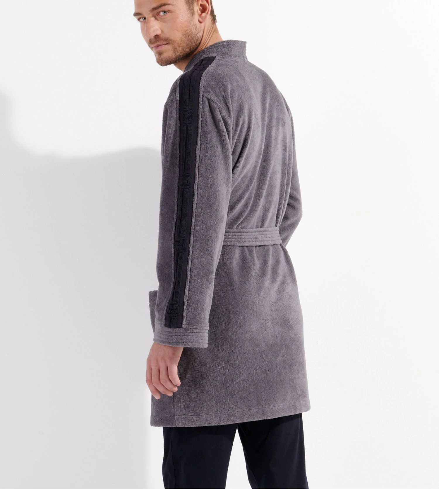 Hom Peignoir éponge En Coton Gris PRESTON 8 Hom Peignoir éponge En Coton Gris PRESTON – Image 6