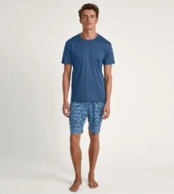 Calida Pyjama Court Relax Superlight Saragossa Blue – Ensemble T-Shirt Uni et Short Imprimé Géométrique 12 Calida Pyjama Court Relax Superlight Saragossa Blue – Ensemble T-Shirt Uni et Short Imprimé Géométrique -Lingerie Sipp pyj h u court saragossa blue bleu 4