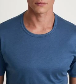 Calida Pyjama Court Relax Superlight Saragossa Blue – Ensemble T-Shirt Uni et Short Imprimé Géométrique 13 Calida Pyjama Court Relax Superlight Saragossa Blue – Ensemble T-Shirt Uni et Short Imprimé Géométrique -Lingerie Sipp pyj h u court saragossa blue bleu 5