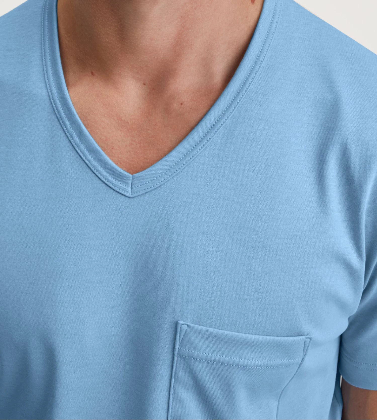 Calida Pyjama Col V En Coton Doux Pour Homme Relax Streamline Glacier Lake 6 Calida Pyjama Col V En Coton Doux Pour Homme Relax Streamline Glacier Lake – Image 4