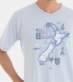 Massana Pyjama Court Homme Bleu Clair et Gris – Imprimé Nouvelle Zélande en Coton et Modal -Lingerie Sipp pyjama homme court bleu gris 2