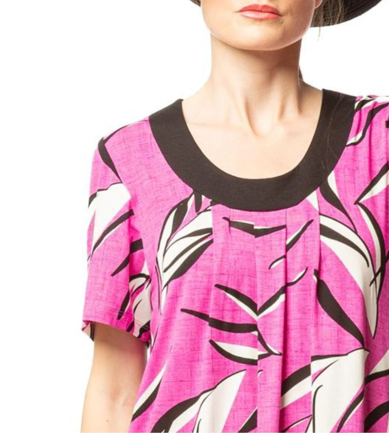 Egatex Liquette Violette à Imprimé Végétal – Robe de Nuit Manches Courtes avec Col Contrasté 6 Egatex Liquette Violette à Imprimé Végétal – Robe de Nuit Manches Courtes avec Col Contrasté – Image 4