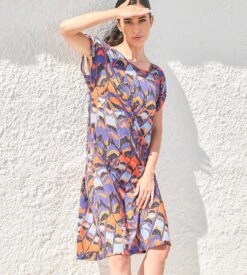 Massana Robe de Plage Orange à Imprimé Tropical – Manches Ajustables et Col en V 9 Massana Robe de Plage Orange à Imprimé Tropical – Manches Ajustables et Col en V -Lingerie Sipp robe de plage manches courtes h47 orange 7