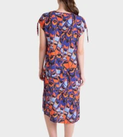 Massana Robe de Plage Orange à Imprimé Tropical – Manches Ajustables et Col en V 11 Massana Robe de Plage Orange à Imprimé Tropical – Manches Ajustables et Col en V -Lingerie Sipp robe de plage manches courtes h47 orange 9