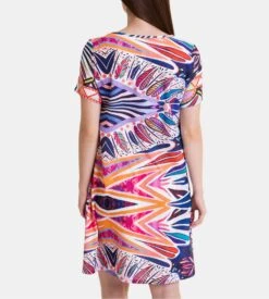 Robe de Plage Massana Bleue à Motif Graphique – Coupe Évasée et Manches Courtes -Lingerie Sipp robe de plage mc b11 bleu marin bleu 3