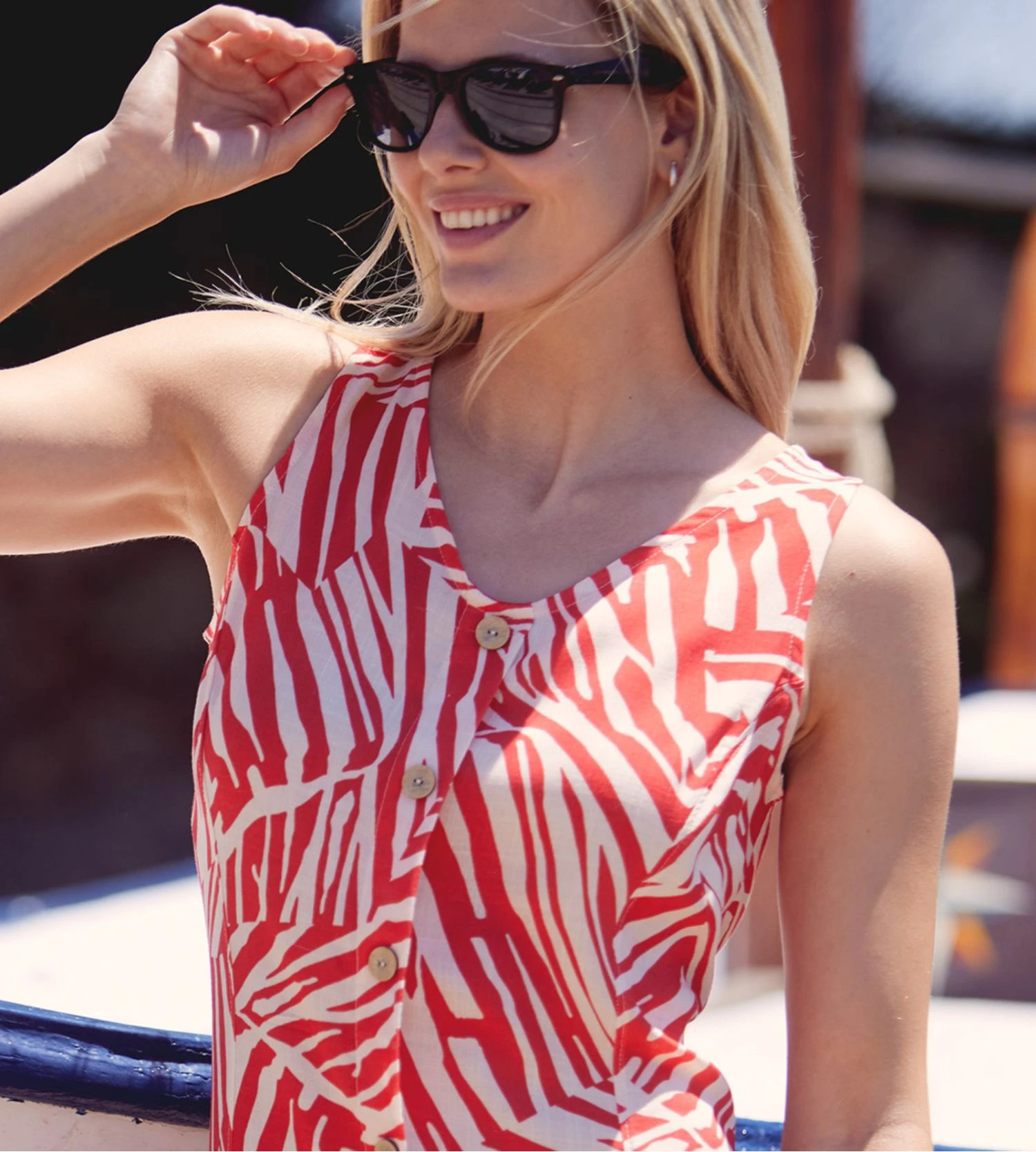 Massana Robe Longue d'Été Orange à Rayures Rouges et Blanches - Style Évasé Sans Manches 8 Massana Robe Longue d'Été Orange à Rayures Rouges et Blanches - Style Évasé Sans Manches – Image 6