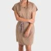 Robe Saharienne Massana Camel avec Ceinture Liberty – Robe d'Été Légère à Manches Courtes -Lingerie Sipp robe unie avec ceinture pour femme e30 camel