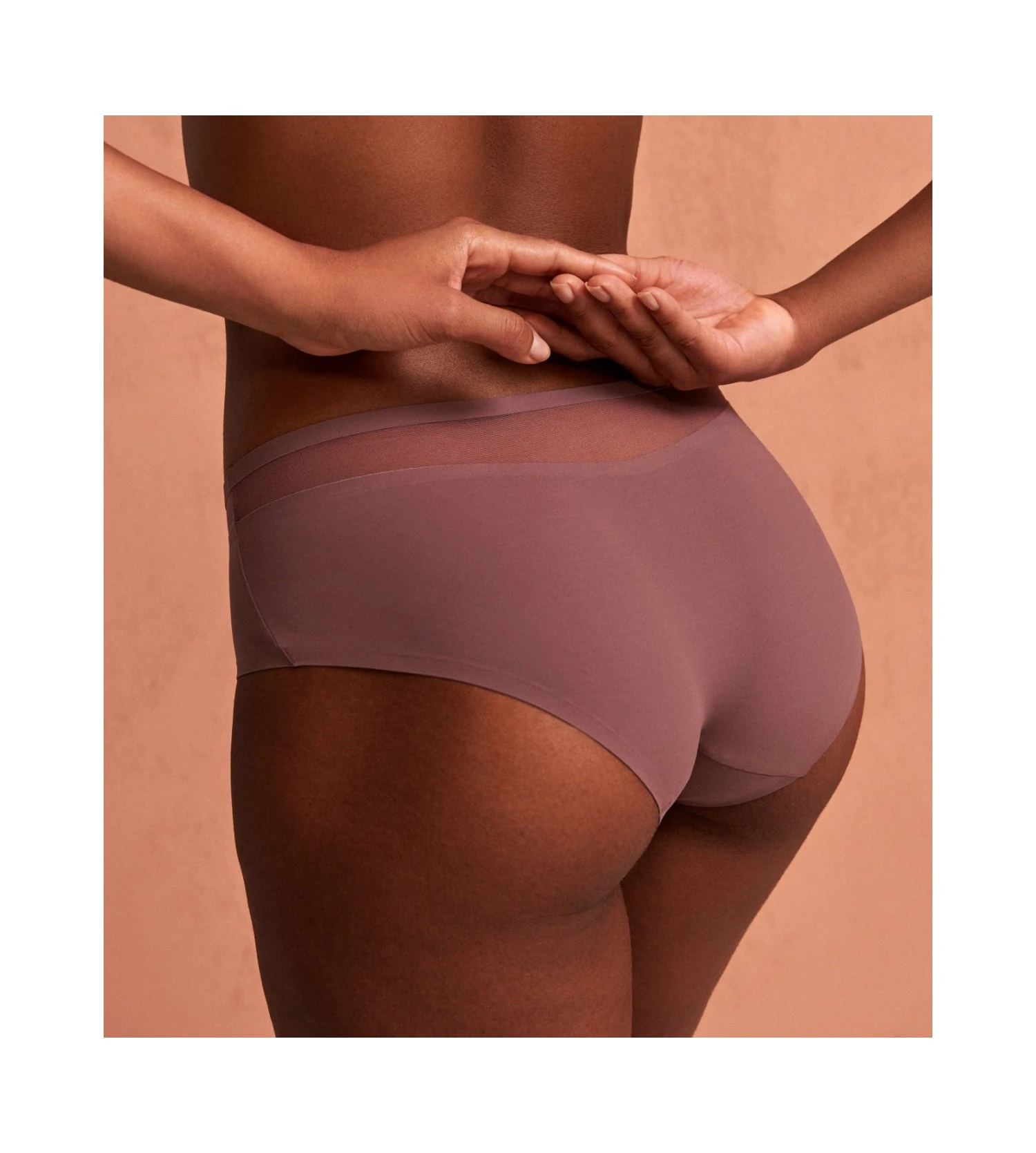 MARIE JO Shorty Louie Satin Taupe 5 MARIE JO Shorty Louie Satin Taupe – Image 3