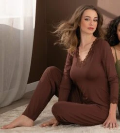 Antigel Simply Perfect Cappuccino – Top Manches Longues en Modal et Dentelle -Lingerie Sipp simply perfect top manches longues cappuccino 3