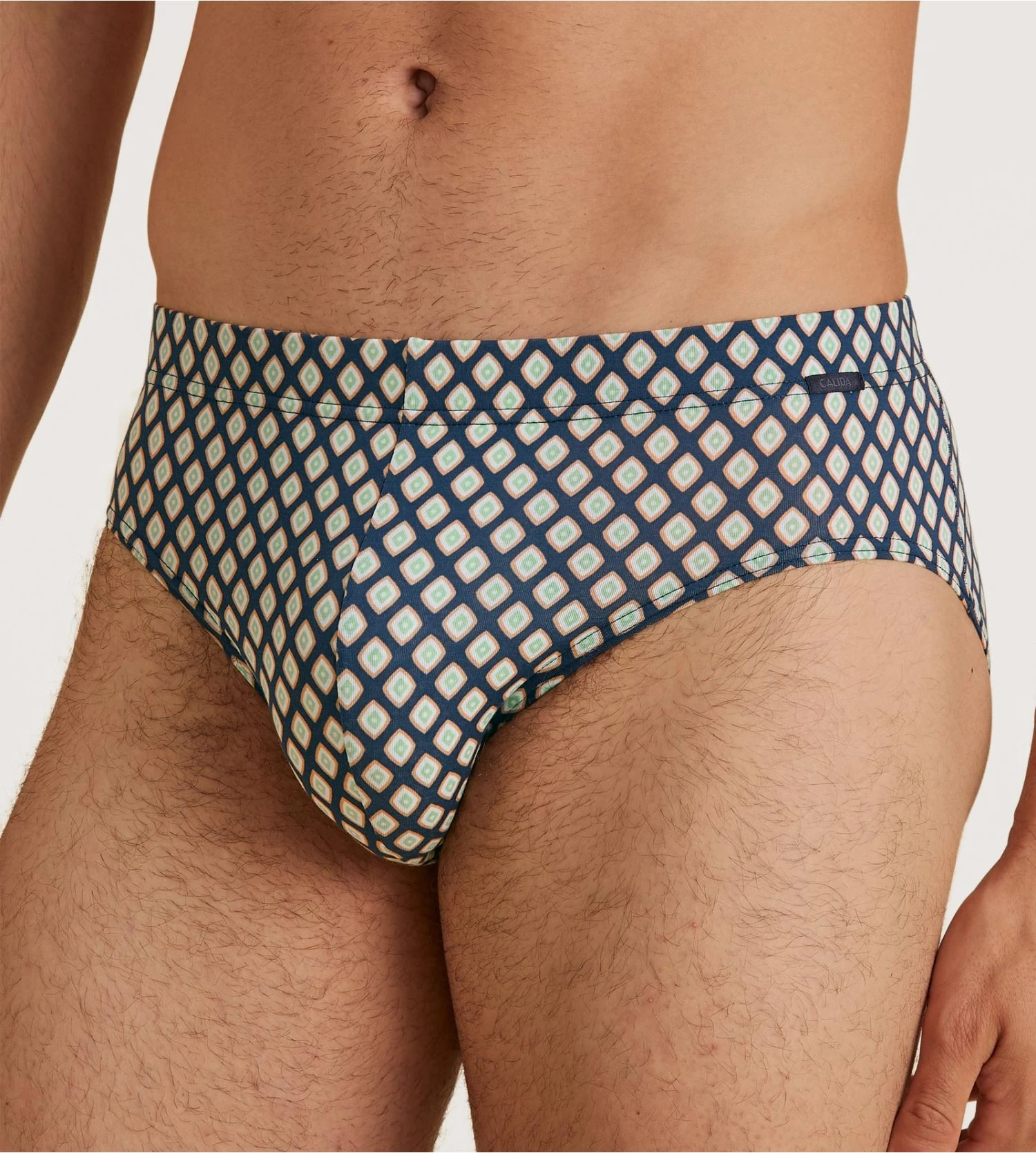 Calida Grafic Cotton Slip Midi pour Homme – Bleu Insignia à Motif Géométrique 5 Calida Grafic Cotton Slip Midi pour Homme – Bleu Insignia à Motif Géométrique – Image 3