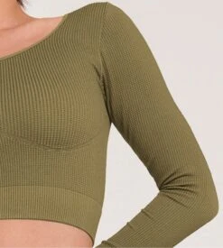 Sloggi EVER INFUSED Crop Top à Manches Longues Bleu Marine – Haut Innovant au CBD Apaisant -Lingerie Sipp sloggi ever infused cbd crop top ml 7309 martini olive 3