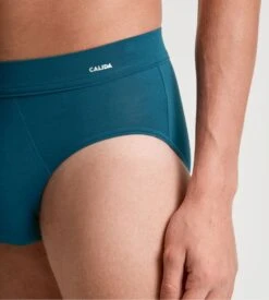 Calida Balanced Day Legion Blue – Slip Homme Régénérant en Lyocell et SeaCell™ -Lingerie Sipp slp h midi 577 legion blue 2